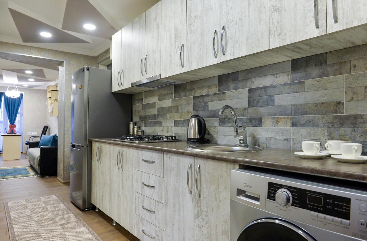 Hostel Look Κουτάισι Εξωτερικό φωτογραφία